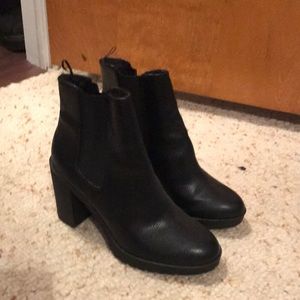 Women’s black booties